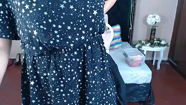 Snapshot of VioletaaaSlave chatting on November 2025 12:04:02 PM VioletaaaSlave online show from November 2025 12:04:02 PM