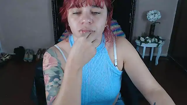 Snapshot of VioletaaaSlave chatting on December 2025 11:38:02 AM VioletaaaSlave online show from December 2025 11:38:02 AM