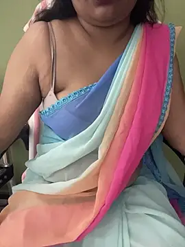 Snapshot of Hottest_Tamil chatting on April 2026 09:20:02 PM Hottest Tamil online show from April 2026 09:20:02 PM