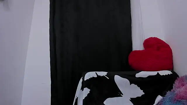 liaqueen610 online show from July 2026 12:35:01 AM