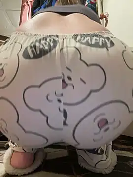 Snapshot of Romsticks chatting on September 2025 07:14:02 PM Romsticks online show from September 2025 07:14:02 PM