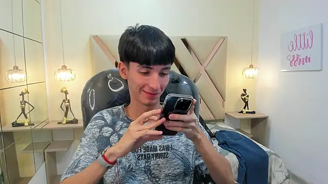 Jake evans online show from December 2025 03:38:02 PM