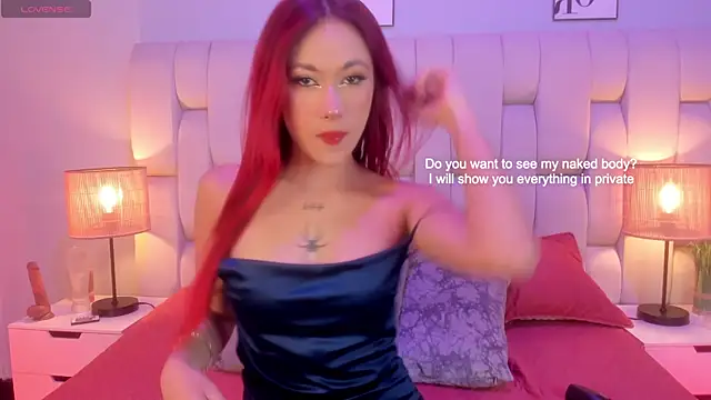 SkinnyFoxy online show from May 2026 07:33:01 PM