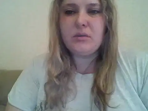 Snapshot of ParisMimi chatting on February 2026 10:45:02 AM ParisMimi online show from February 2026 10:45:02 AM