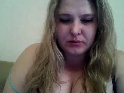 Snapshot of ParisMimi chatting on March 2026 09:04:01 AM ParisMimi online show from March 2026 09:04:01 AM