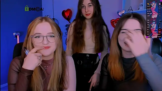 liana kisses online show from February 2026 08:32:02 PM