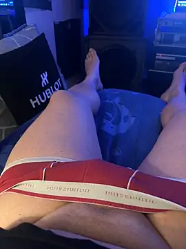 MatthewEmme online show from December 2025 01:00:02 AM