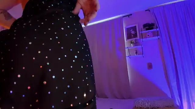 martinaaricci online show from February 2026 03:19:02 PM