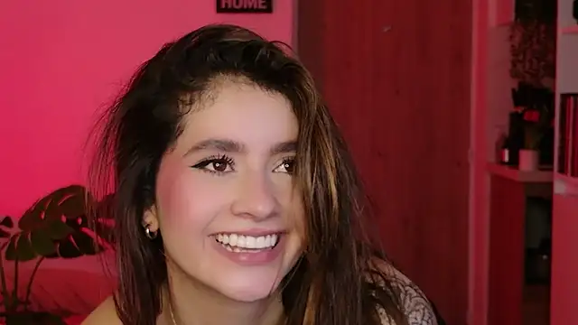 Snapshot of pamela__mar chatting on November 2025 06:40:02 AM pamela mar online show from November 2025 06:40:02 AM