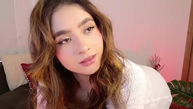 Snapshot of pamela__mar chatting on December 2025 09:10:02 PM pamela mar online show from December 2025 09:10:02 PM