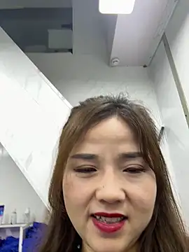 Efangfang online show from March 2025 07:05:02 AM