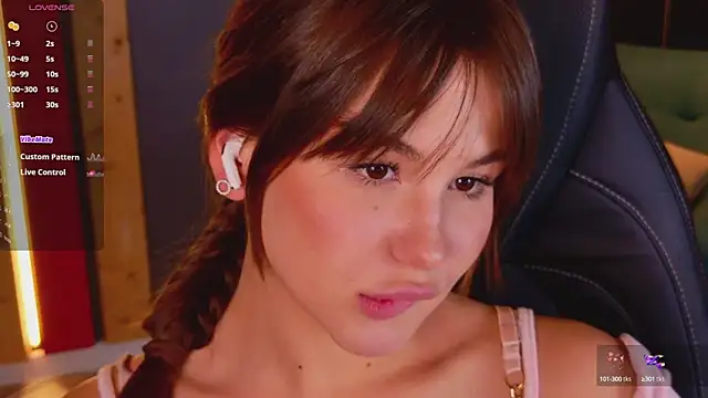 EmiliaDreams online show from October 2025 04:16:02 PM