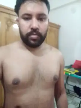 Snapshot of zakly69 chatting on April 2026 02:33:01 PM zakly69 online show from April 2026 02:33:01 PM