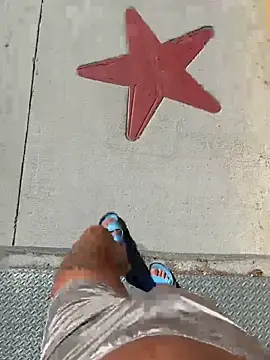 Snapshot of klownman1 chatting on March 2026 10:36:01 PM klownman1 online show from March 2026 10:36:01 PM