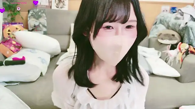 Snapshot of Conatsu chatting on October 2025 04:53:01 AM Conatsu online show from October 2025 04:53:01 AM