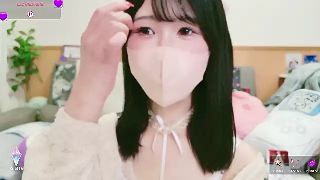 Snapshot of Conatsu chatting on November 2025 06:12:02 AM Conatsu online show from November 2025 06:12:02 AM