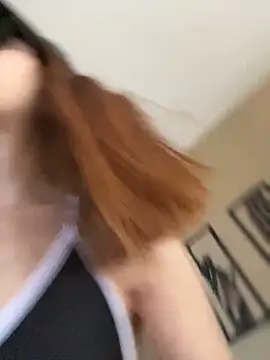 Valentcouple online show from January 2025 07:00:02 PM