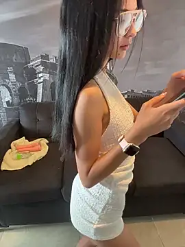 Valentcouple online show from March 2026 07:43:02 PM