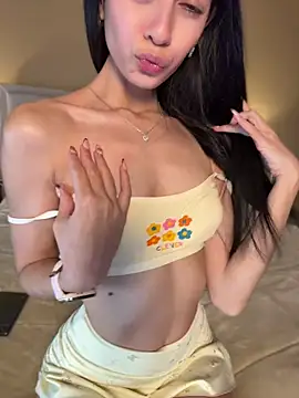 Valentcouple online show from May 2026 07:55:02 PM