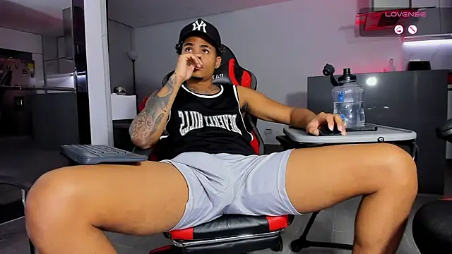 Snapshot of daikokuten_ chatting on January 2025 01:10:01 AM daikokuten online show from January 2025 01:10:01 AM