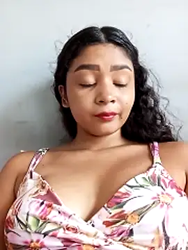 heleny901 online show from February 2026 07:43:01 PM