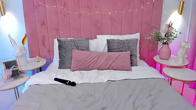 Snapshot of AprilWong chatting on January 2025 12:26:02 PM AprilWong online show from January 2025 12:26:02 PM