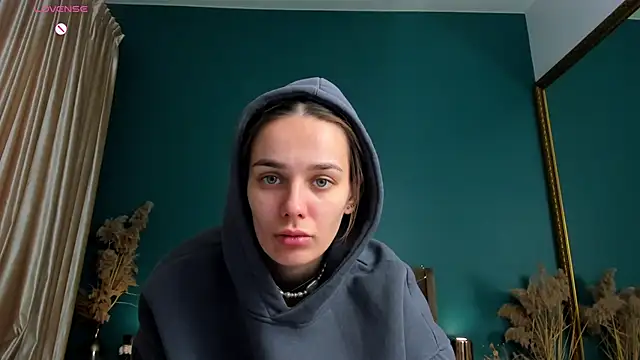 Snapshot of AprilWong chatting on February 2025 06:08:02 AM AprilWong online show from February 2025 06:08:02 AM