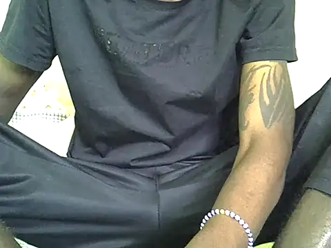 Delicious-D online show from May 2026 07:05:02 AM