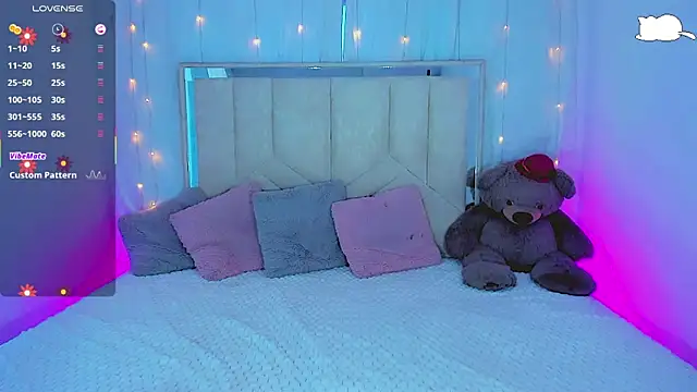 AlanaBekeer online show from April 2026 08:24:02 PM