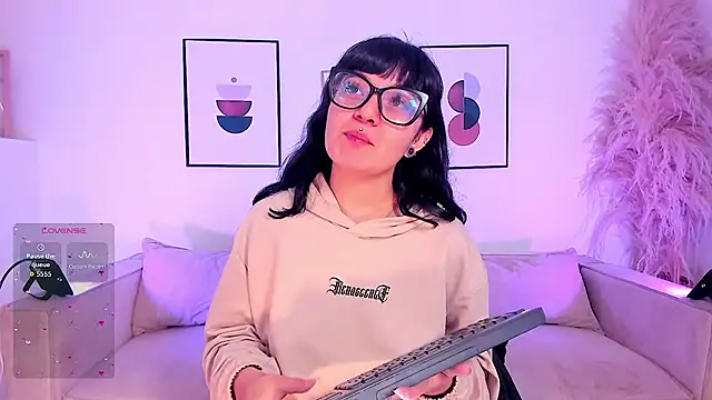 Snapshot of Sweet_Namii chatting on March 2026 05:30:01 PM Sweet Namii online show from March 2026 05:30:01 PM