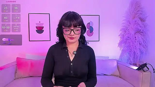 Snapshot of Sweet_Namii chatting on March 2026 04:56:01 PM Sweet Namii online show from March 2026 04:56:01 PM