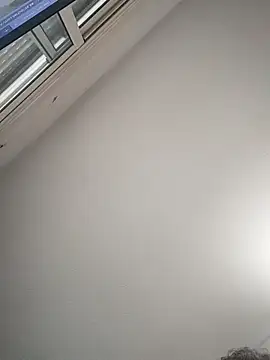 skrigul12 online show from October 2025 12:17:01 PM