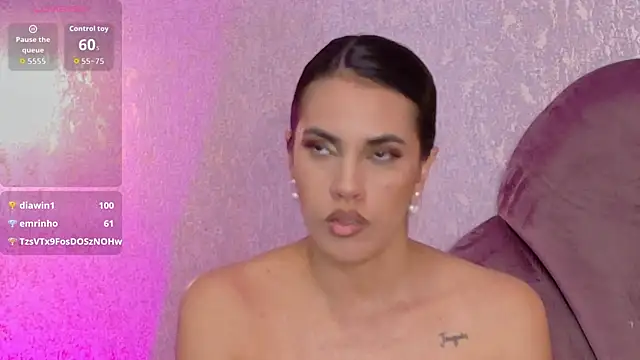 Snapshot of Camille_Torres chatting on December 2025 02:04:02 PM Camille Torres online show from December 2025 02:04:02 PM