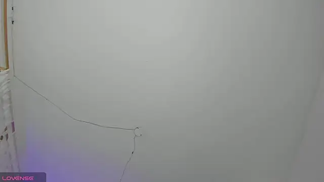 Snapshot of Scarlett_811 chatting on April 2026 05:25:01 PM Scarlett 811 online show from April 2026 05:25:01 PM