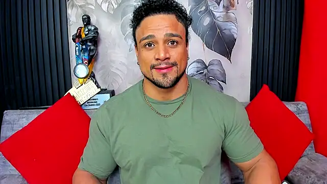 MikeEstevess online show from December 2025 09:39:02 AM