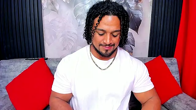 Snapshot of MikeEstevess chatting on March 2026 09:51:01 PM MikeEstevess online show from March 2026 09:51:01 PM