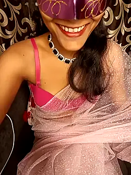 Snapshot of REVA_DARLING chatting on December 2024 01:18:02 PM REVA DARLING online show from December 2024 01:18:02 PM