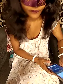 Snapshot of REVA_DARLING chatting on December 2024 01:47:01 PM REVA DARLING online show from December 2024 01:47:01 PM