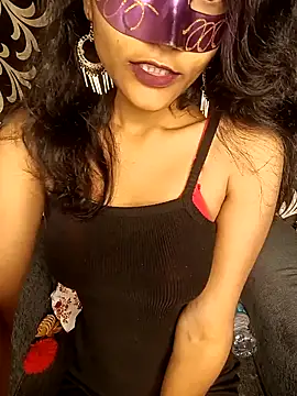 Snapshot of REVA_DARLING chatting on December 2024 05:00:02 AM REVA DARLING online show from December 2024 05:00:02 AM