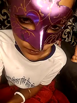 Snapshot of REVA_DARLING chatting on January 2025 05:37:01 PM REVA DARLING online show from January 2025 05:37:01 PM