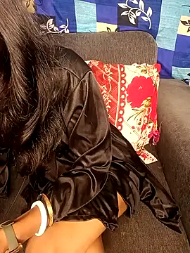 Snapshot of REVA_DARLING chatting on January 2025 11:37:02 AM REVA DARLING online show from January 2025 11:37:02 AM