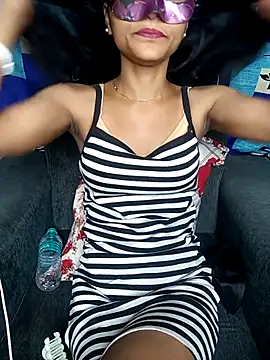 Snapshot of REVA_DARLING chatting on March 2025 03:07:01 PM REVA DARLING online show from March 2025 03:07:01 PM