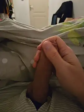 ruffuuss online show from March 2026 06:07:02 AM