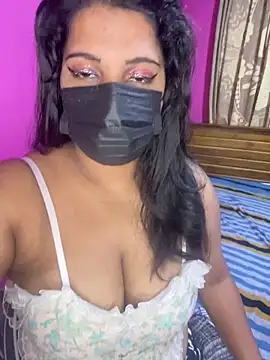 NOORA-GIRL online show from October 2025 04:24:01 AM