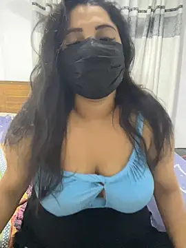 NOORA-GIRL online show from April 2026 01:11:02 AM