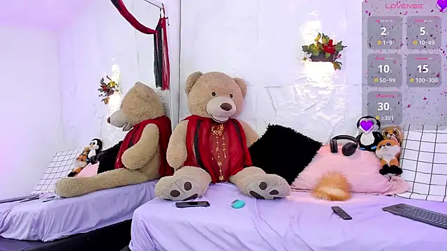 Snapshot of zorravioletta1 chatting on March 2025 01:29:02 PM zorravioletta1 online show from March 2025 01:29:02 PM