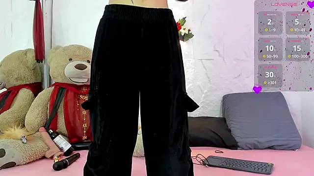 Snapshot of zorravioletta1 chatting on March 2025 12:23:02 PM zorravioletta1 online show from March 2025 12:23:02 PM