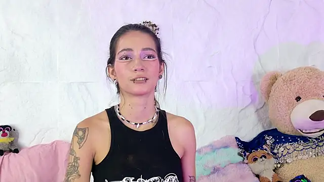 Snapshot of zorravioletta1 chatting on October 2025 12:36:02 PM zorravioletta1 online show from October 2025 12:36:02 PM