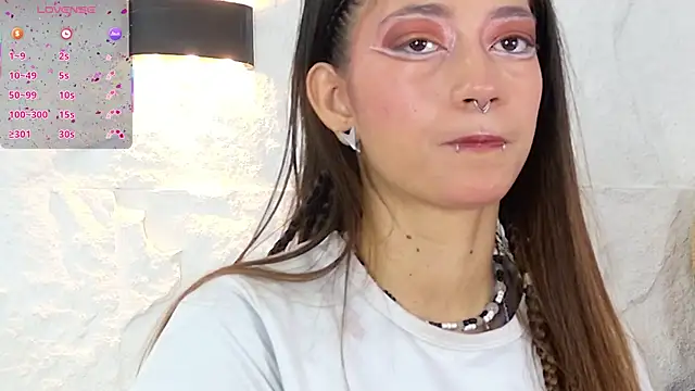 Snapshot of zorravioletta1 chatting on October 2025 01:20:01 PM zorravioletta1 online show from October 2025 01:20:01 PM