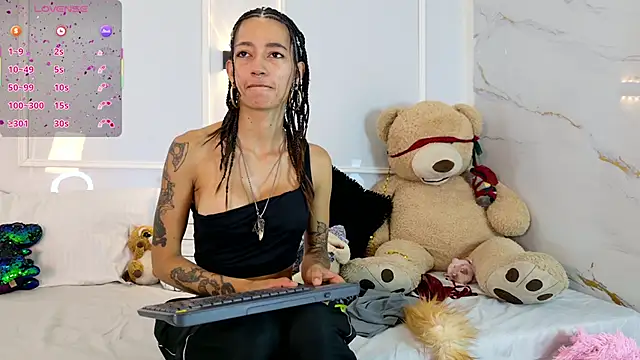 zorravioletta1 online show from February 2026 12:12:01 PM